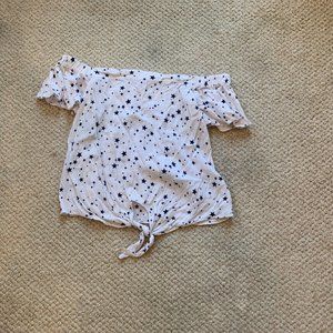 Off the shoulder star nice shirt